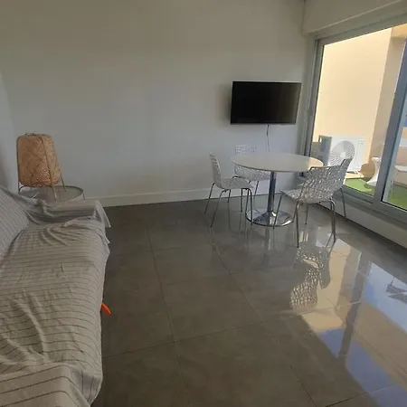 T2 Moderne ,design, Neuf, Climatise Avec Piscine Apartment *