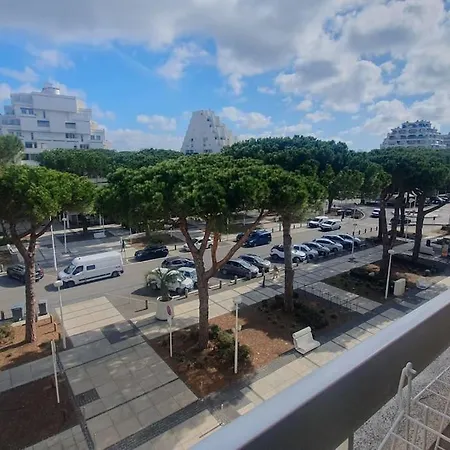 Apartament T2 Moderne ,design, Neuf, Climatise Avec Piscine *